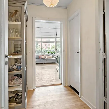 1 Bedroom Pet Friendly In Frederiksberg C شقة *