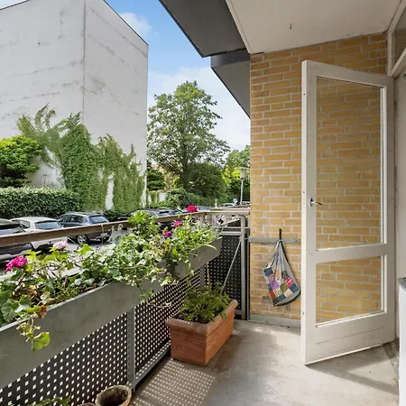 1 Bedroom Pet Friendly In Frederiksberg C شقة