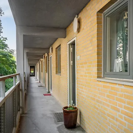 1 Bedroom Pet Friendly In Frederiksberg C شقة *